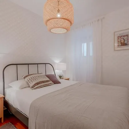 Typical Alfama Apartment, By Timecooler Apartment *