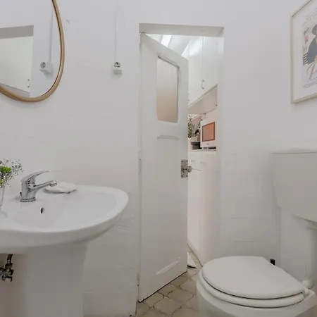 Typical Alfama Apartment, By Timecooler *