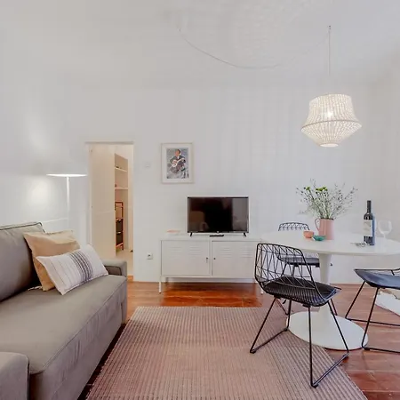Typical Alfama Apartment, By Timecooler Apartment *